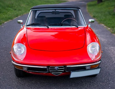 Alfa Romeo Duetto Spider for rent, find out more