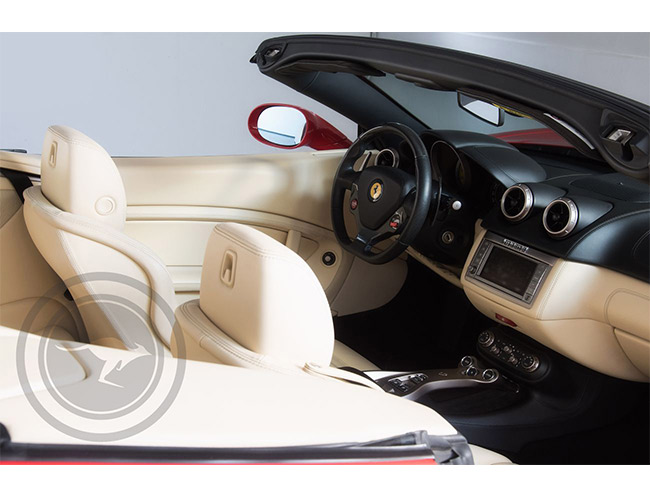 Rent a Ferrari California DCT Cabrio in Milan, Florence, Zurich, Como