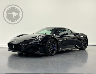 Maserati MC20 Coupé for rent, find out