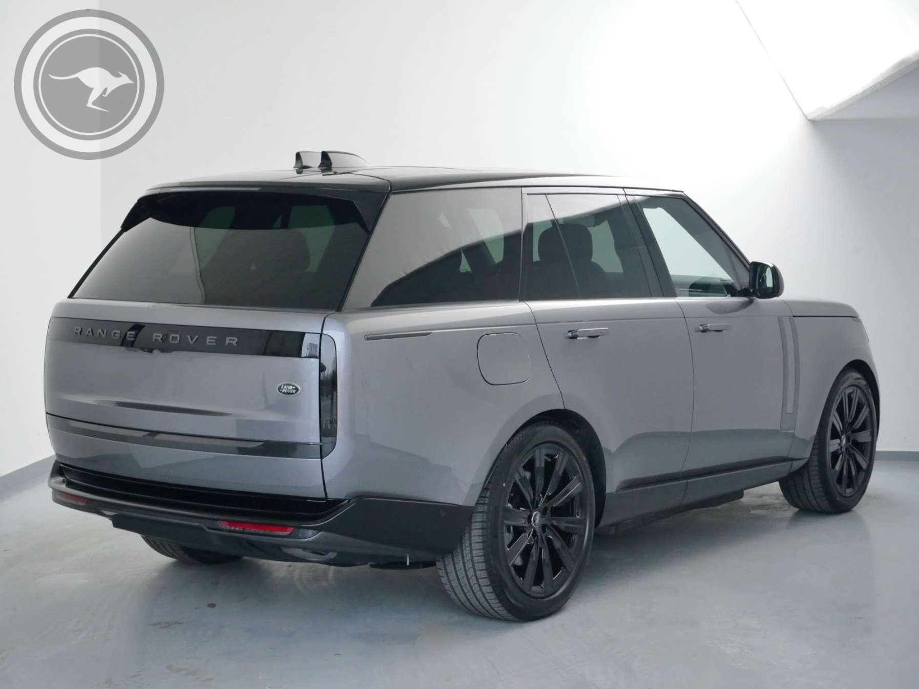 Rent a Land Rover Range Rover Vogue 2025 in Milan, Florence, Zurich, Como