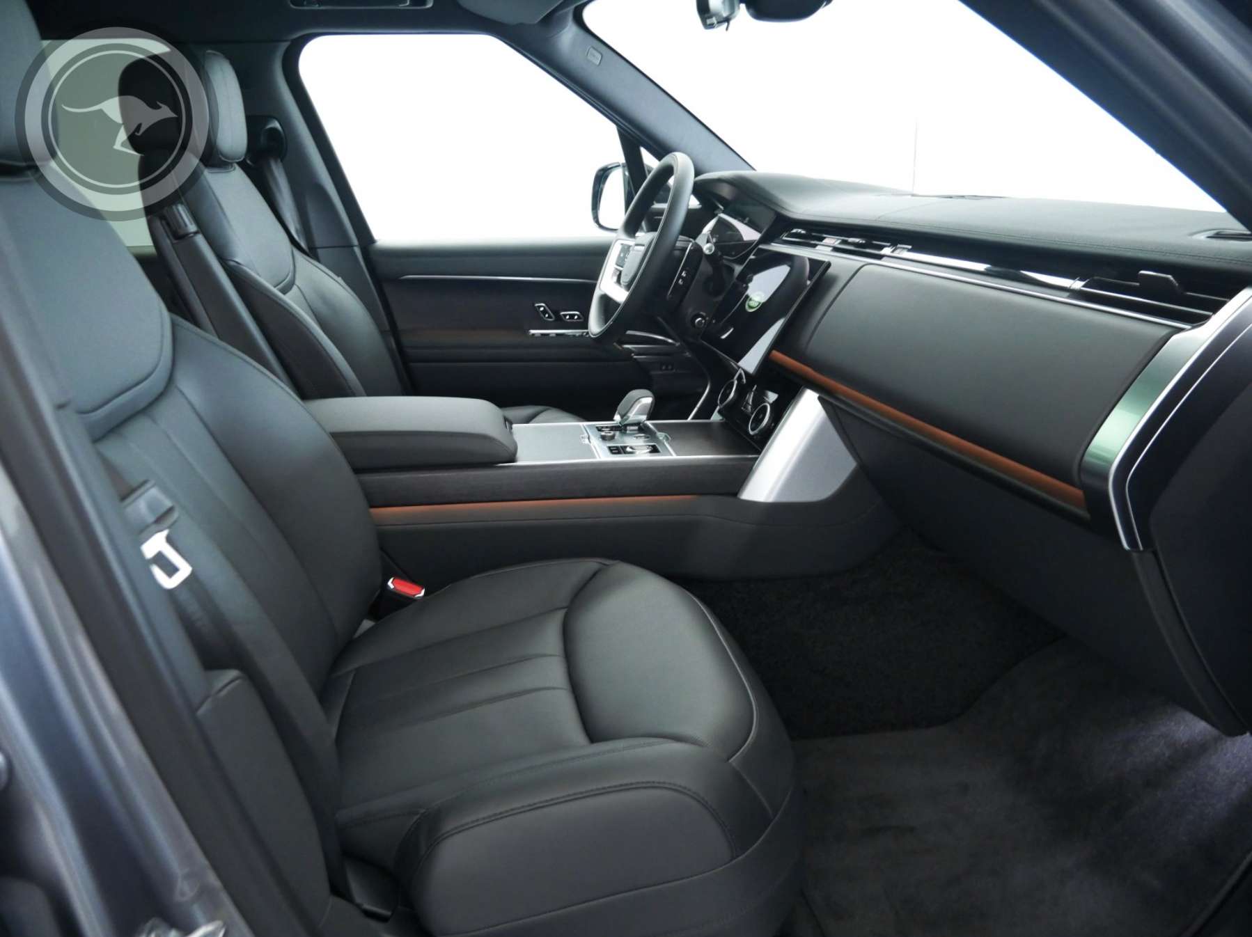 Rent a Land Rover Range Rover Vogue 2025 in Milan, Florence, Zurich, Como