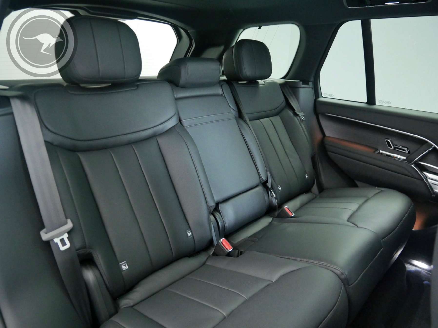 Rent a Land Rover Range Rover Vogue 2025 in Milan, Florence, Zurich, Como