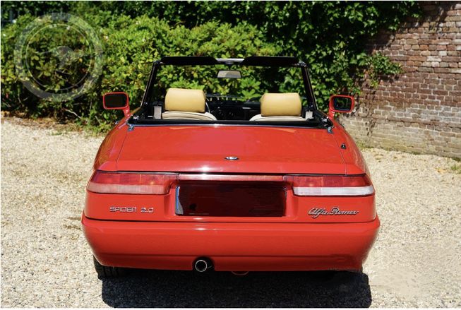 Rent a Alfa Romeo Duetto Spider IV Serie in Milan, Florence, Zurich, Como
