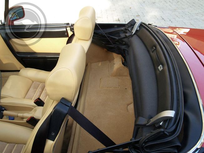Rent a Alfa Romeo Duetto Spider IV Serie in Milan, Florence, Zurich, Como
