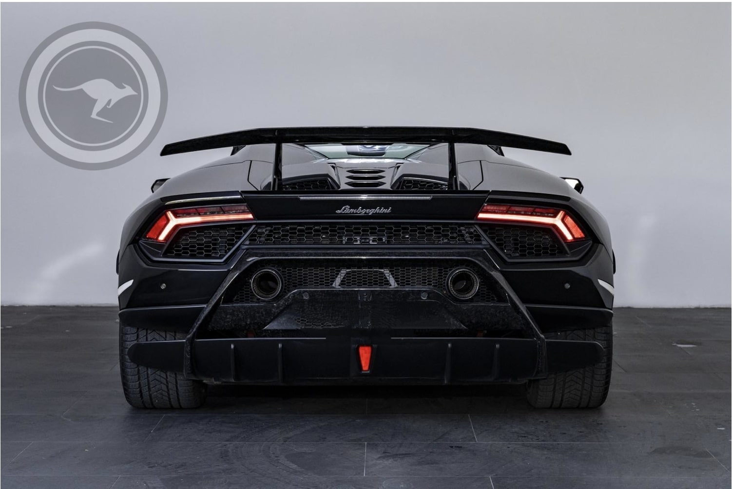 Rent a Lamborghini Hurac&aacute;n Performante Spyder Carbon in Milan, Florence, Zurich, Como