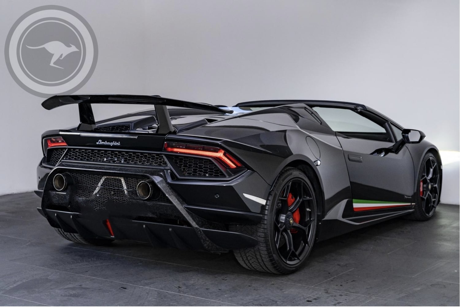 Rent a Lamborghini Hurac&aacute;n Performante Spyder Carbon in Milan, Florence, Zurich, Como