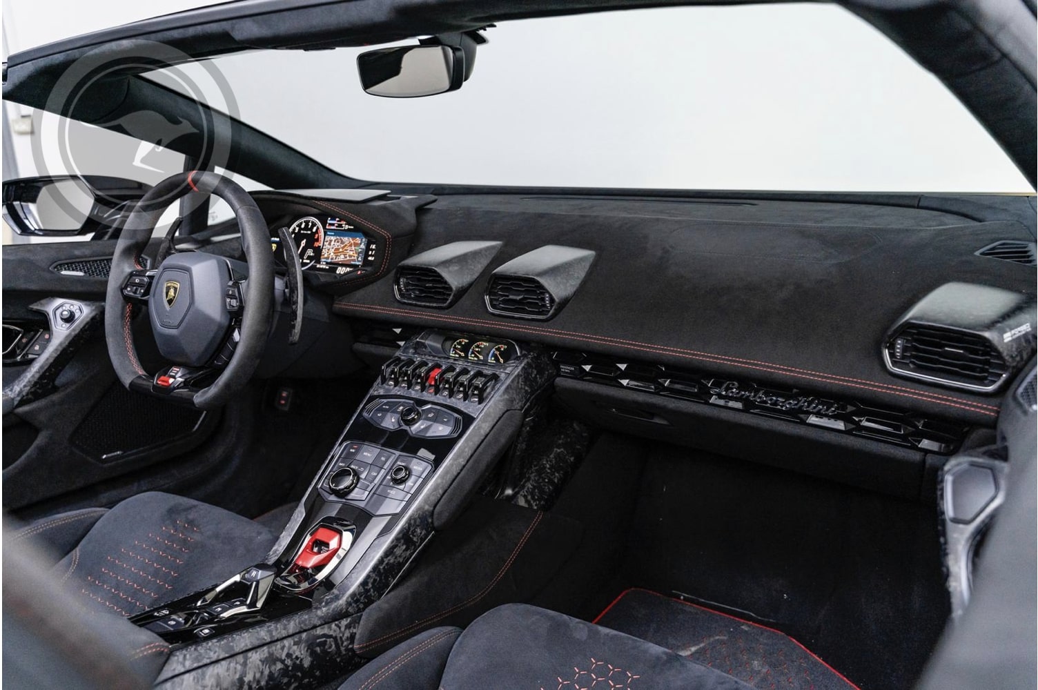 Rent a Lamborghini Hurac&aacute;n Performante Spyder Carbon in Milan, Florence, Zurich, Como