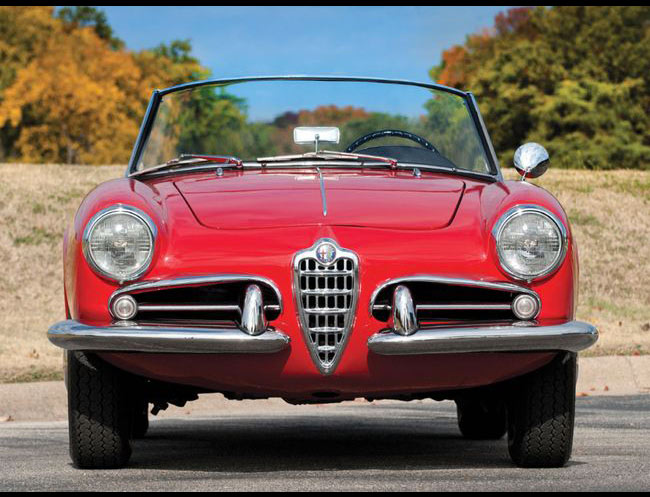 Rent a Alfa Romeo Giulietta Spider in Milan, Florence, Zurich, Como