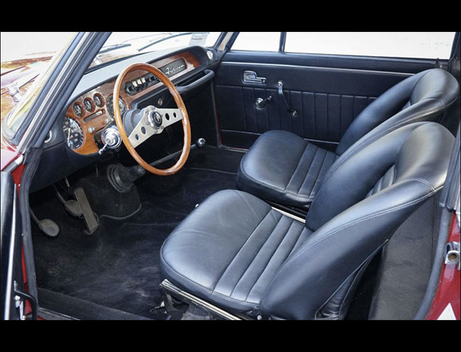 Rent a Lancia Fulvia 1.3 S Rallye in Milan, Florence, Zurich, Como