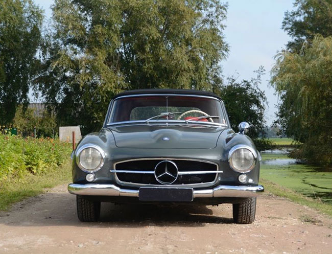 Rent a Mercedes-Benz 190 SL in Milan, Florence, Zurich, Como