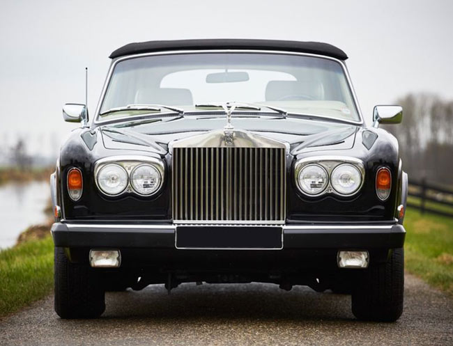 Rent a Rolls Royce Corniche in Milan, Florence, Zurich, Como