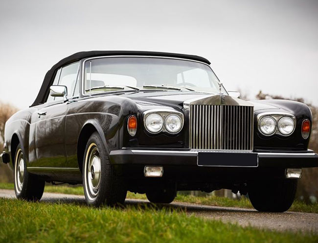 Rent a Rolls Royce Corniche in Milan, Florence, Zurich, Como