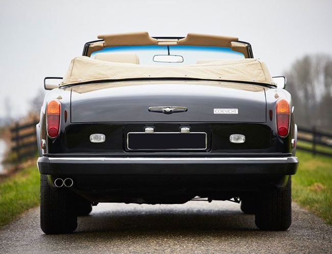 Rent a Rolls Royce Corniche in Milan, Florence, Zurich, Como