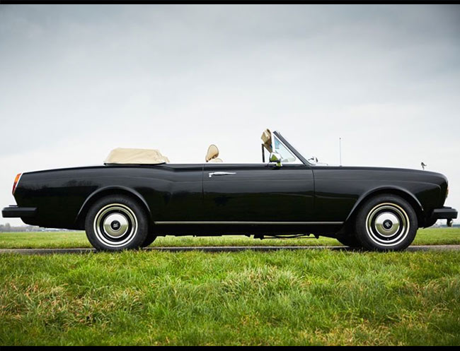 Rent a Rolls Royce Corniche in Milan, Florence, Zurich, Como