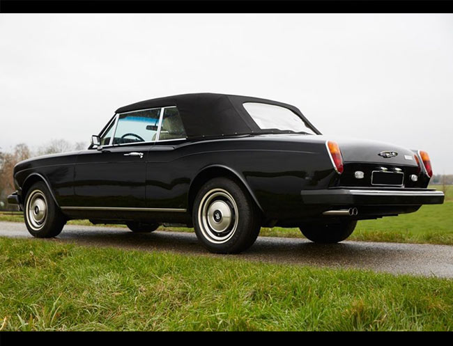 Rent a Rolls Royce Corniche in Milan, Florence, Zurich, Como