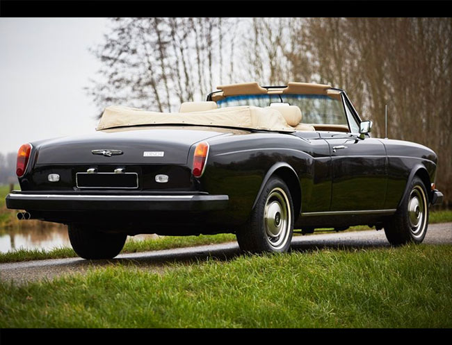 Rent a Rolls Royce Corniche in Milan, Florence, Zurich, Como