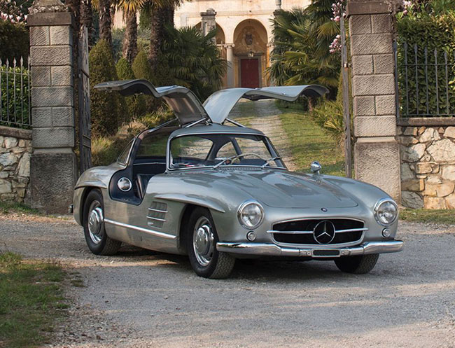 Rent a Mercedes-Benz 300 SL Gullwing in Milan, Florence, Zurich, Como