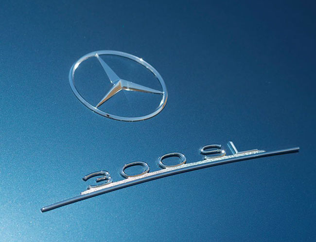 Rent a Mercedes-Benz 300 SL Roadster in Milan, Florence, Zurich, Como