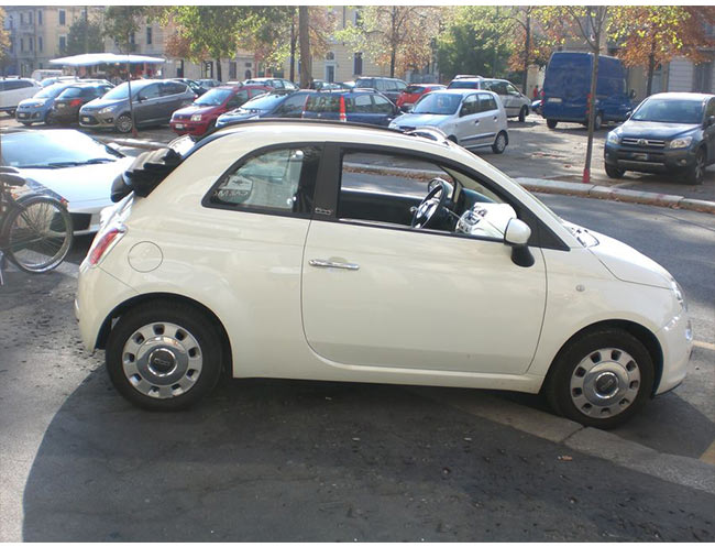 Rent a Fiat 500 500C Cabrio Automatic in Milan, Florence, Zurich, Como