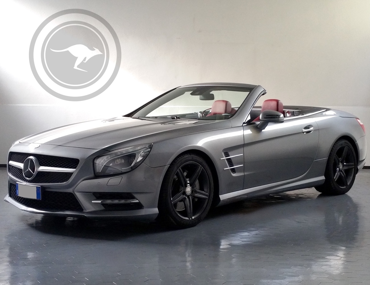 Rent a Mercedes-Benz SL AMG Edition Cabrio in Milan, Florence, Zurich, Como