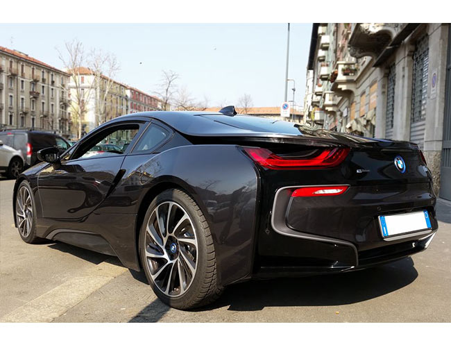 Rent a BMW i8 Hybrid in Milan, Florence, Zurich, Como