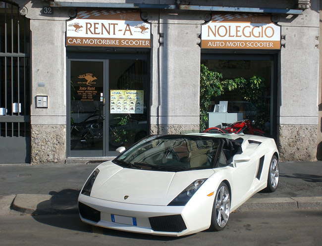 Rent a Lamborghini Gallardo Spyder in Milan, Florence, Zurich, Como