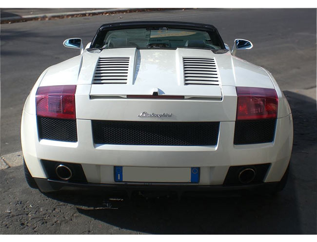 Rent a Lamborghini Gallardo Spyder in Milan, Florence, Zurich, Como