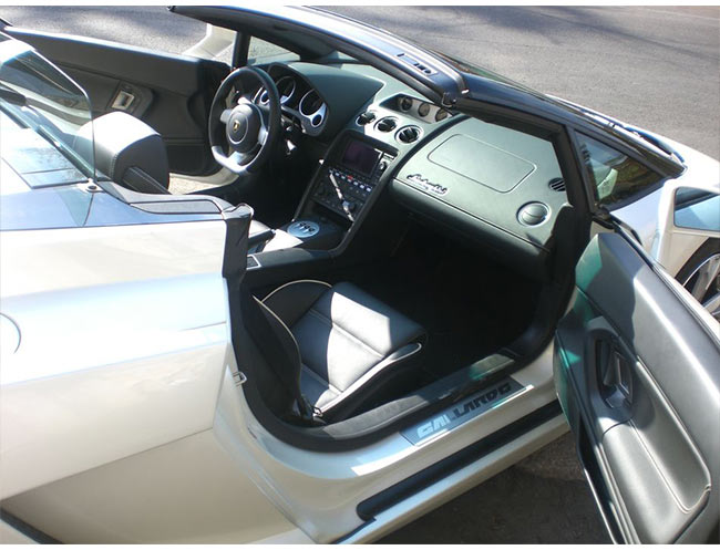 Rent a Lamborghini Gallardo Spyder in Milan, Florence, Zurich, Como