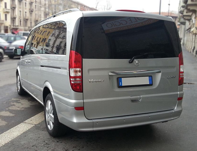 Rent a Mercedes-Benz Viano 8/9 Seats in Milan, Florence, Zurich, Como