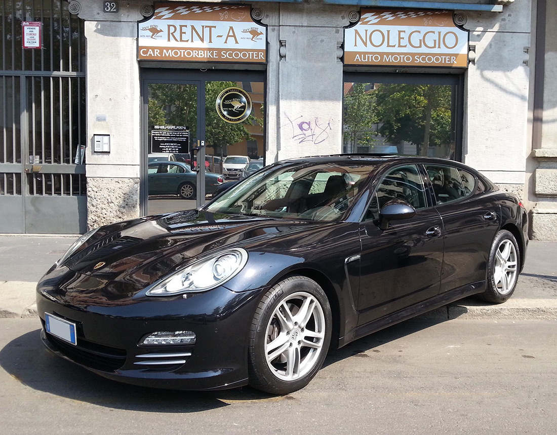 Rent Porsche Panamera 4 AWD 4x4 Black Edition in Italy or