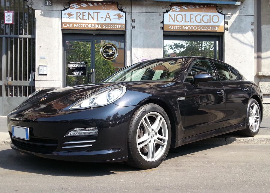 Rent Porsche Panamera 4 AWD 4x4 Black Edition in Italy or