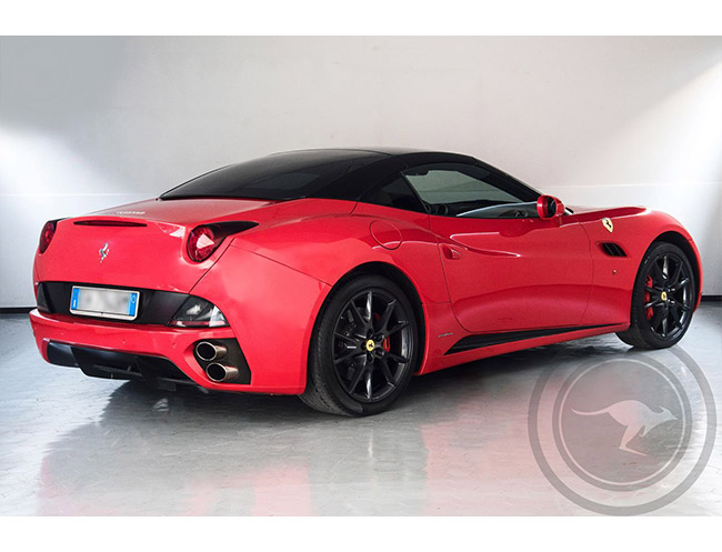 Rent a Ferrari California DCT Cabrio in Milan, Florence, Zurich, Como