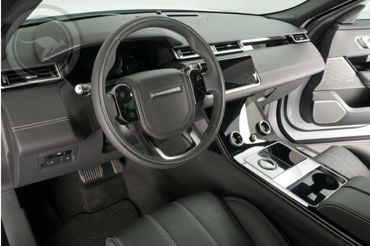Rent a Land Rover Range Rover Velar in Milan, Florence, Zurich, Como