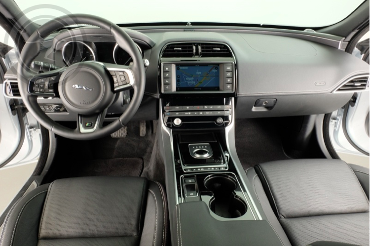 Rent a Jaguar XE in Milan, Florence, Zurich, Como