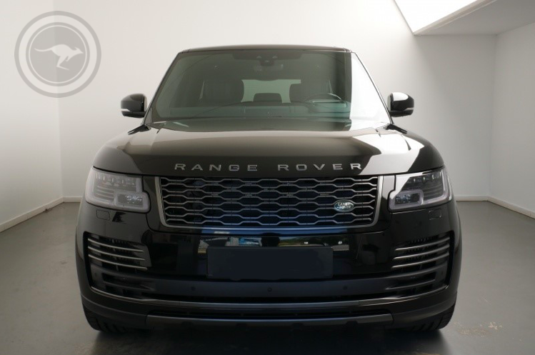 Rent a Land Rover Range Rover Vogue in Milan, Florence, Zurich, Como