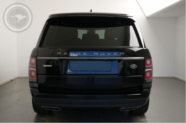 Rent a Land Rover Range Rover Vogue in Milan, Florence, Zurich, Como