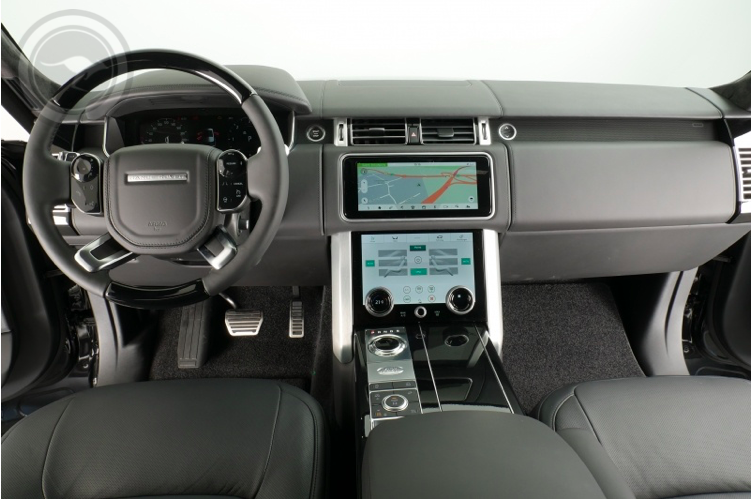 Rent a Land Rover Range Rover Vogue in Milan, Florence, Zurich, Como