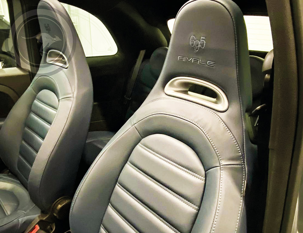 Rent a Abarth 695 Rivale Cabriolet Limited Edition Riva in Milan, Florence, Zurich, Como