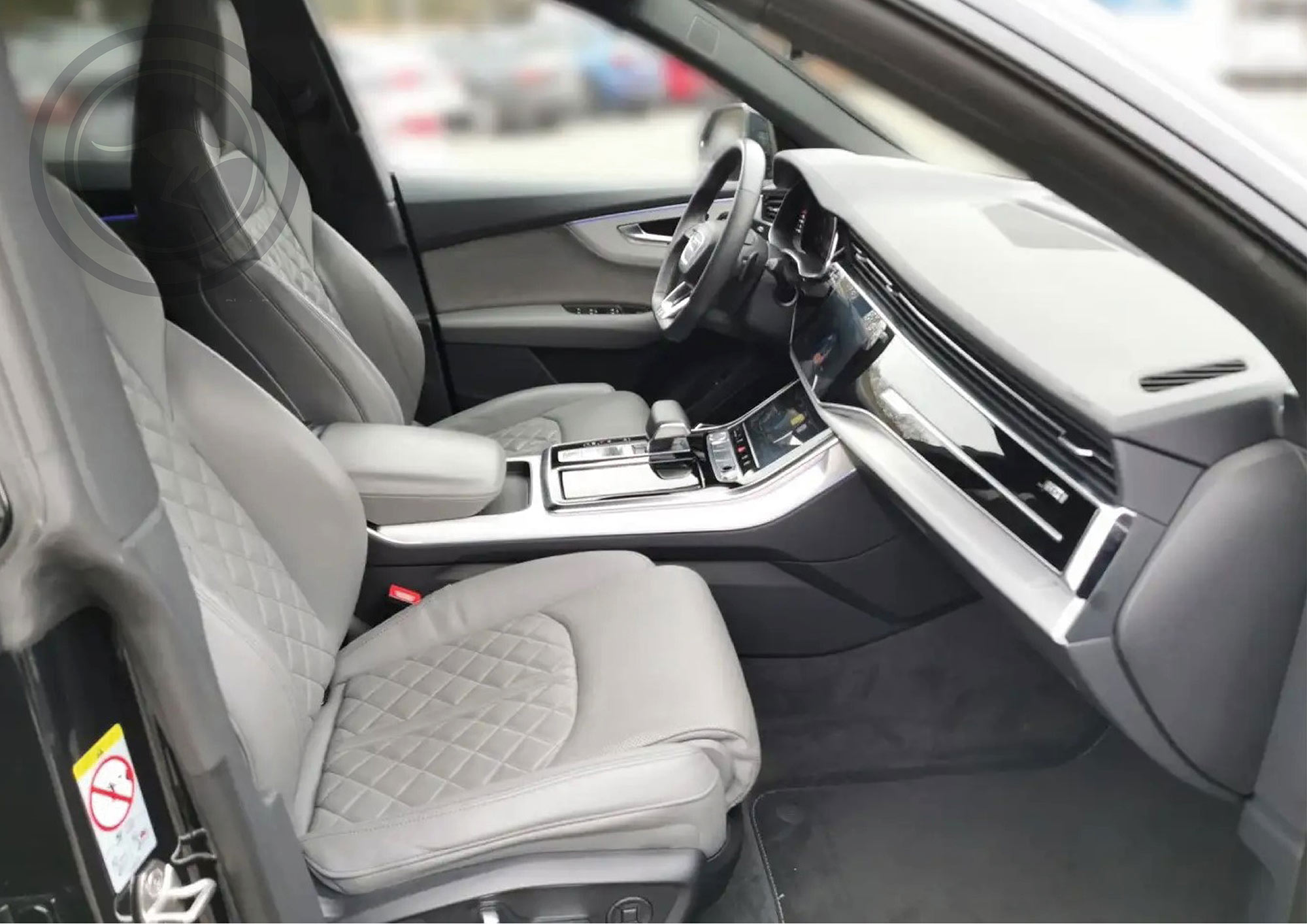 Rent a Audi S Q8 Sport S-Line TFSI in Milan, Florence, Zurich, Como