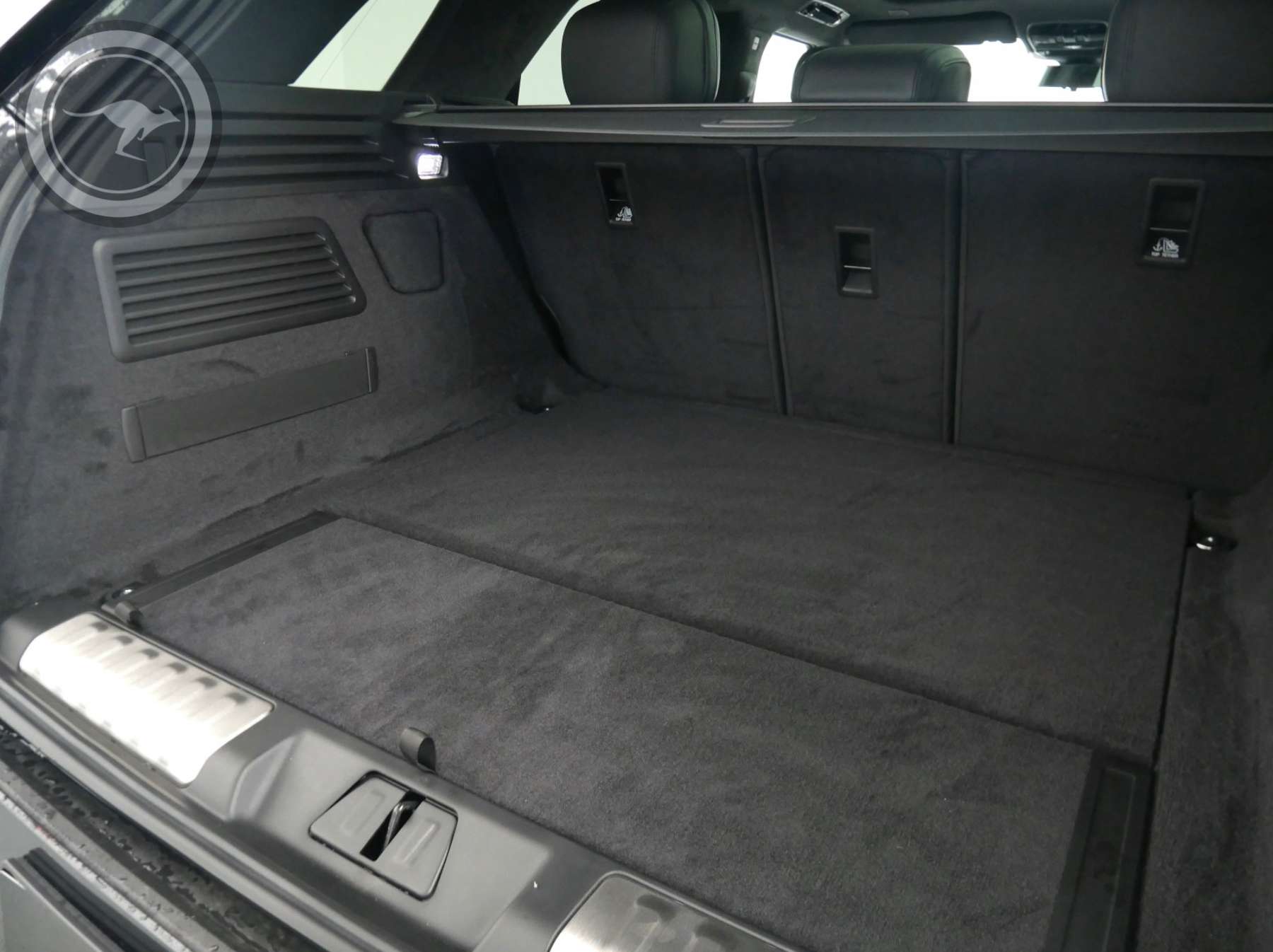 Rent a Land Rover Range Rover Sport 2025 in Milan, Florence, Zurich, Como